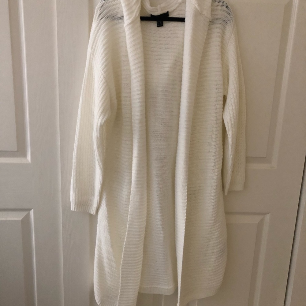 Knee length sweater 💐💐